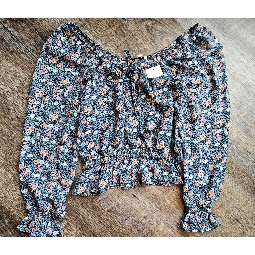 Love tree long sleeve blouse size small NWT